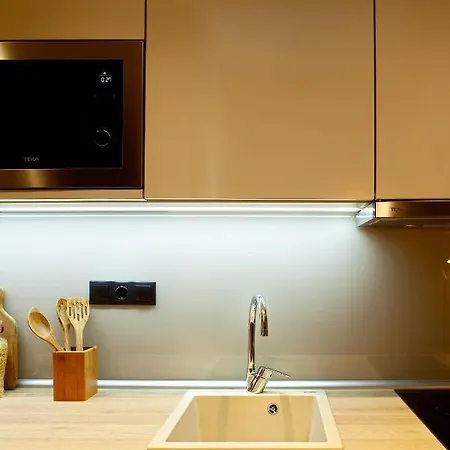 Designer Close To The Center + Free Parking Apartmán *