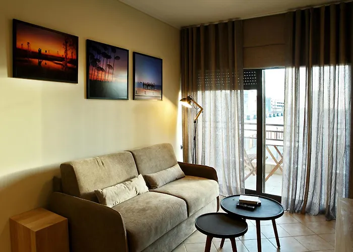 Designer Close To The Center + Free Parking Apartamento