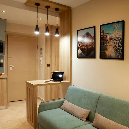Apartment Designer Close To The Center + Free Parking