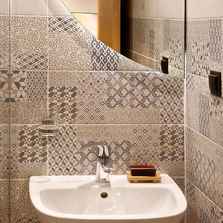 Designer Close To The Center + Free Parking * Selanik